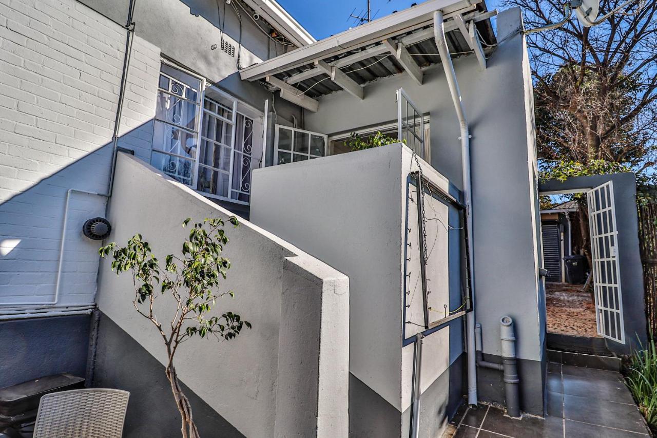 Sunbury Bed And Breakfast 约翰内斯堡 外观 照片
